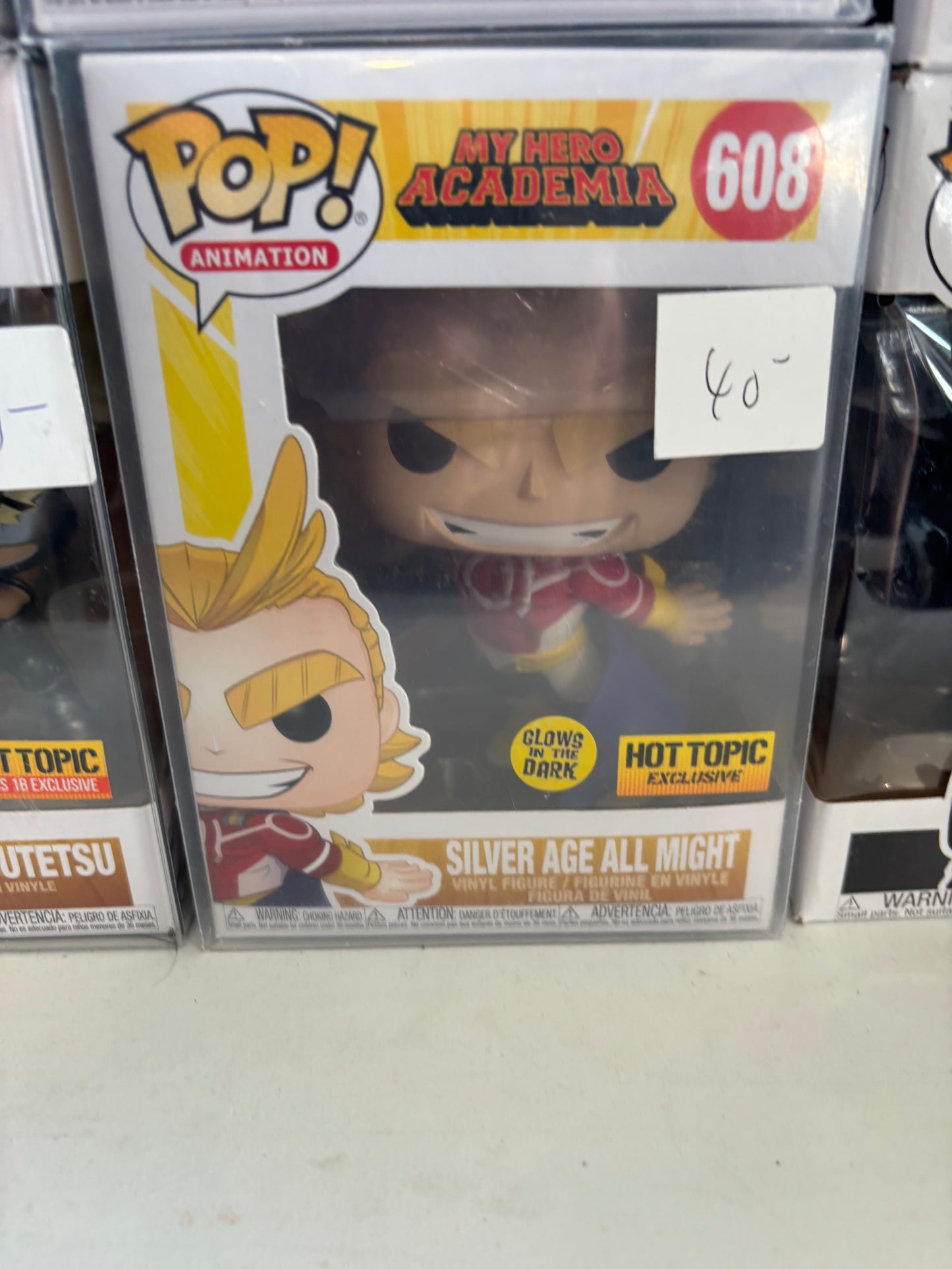 Funko! Pop : My Hero Academia : Silver Age All Might #608 Hot Topic Exclusive