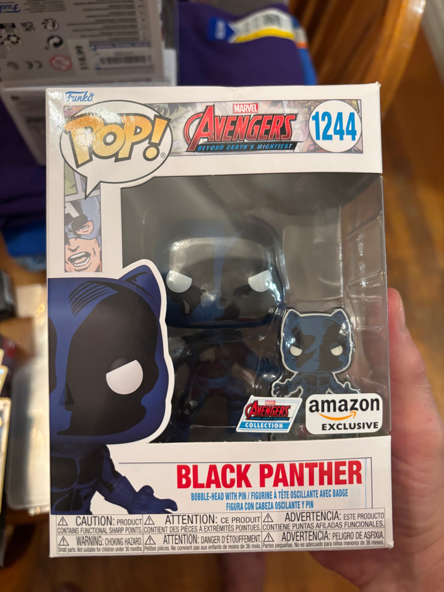 Funko Pop! Marvel : Avengers Black Panther #1244 with pin amazon Exclusive