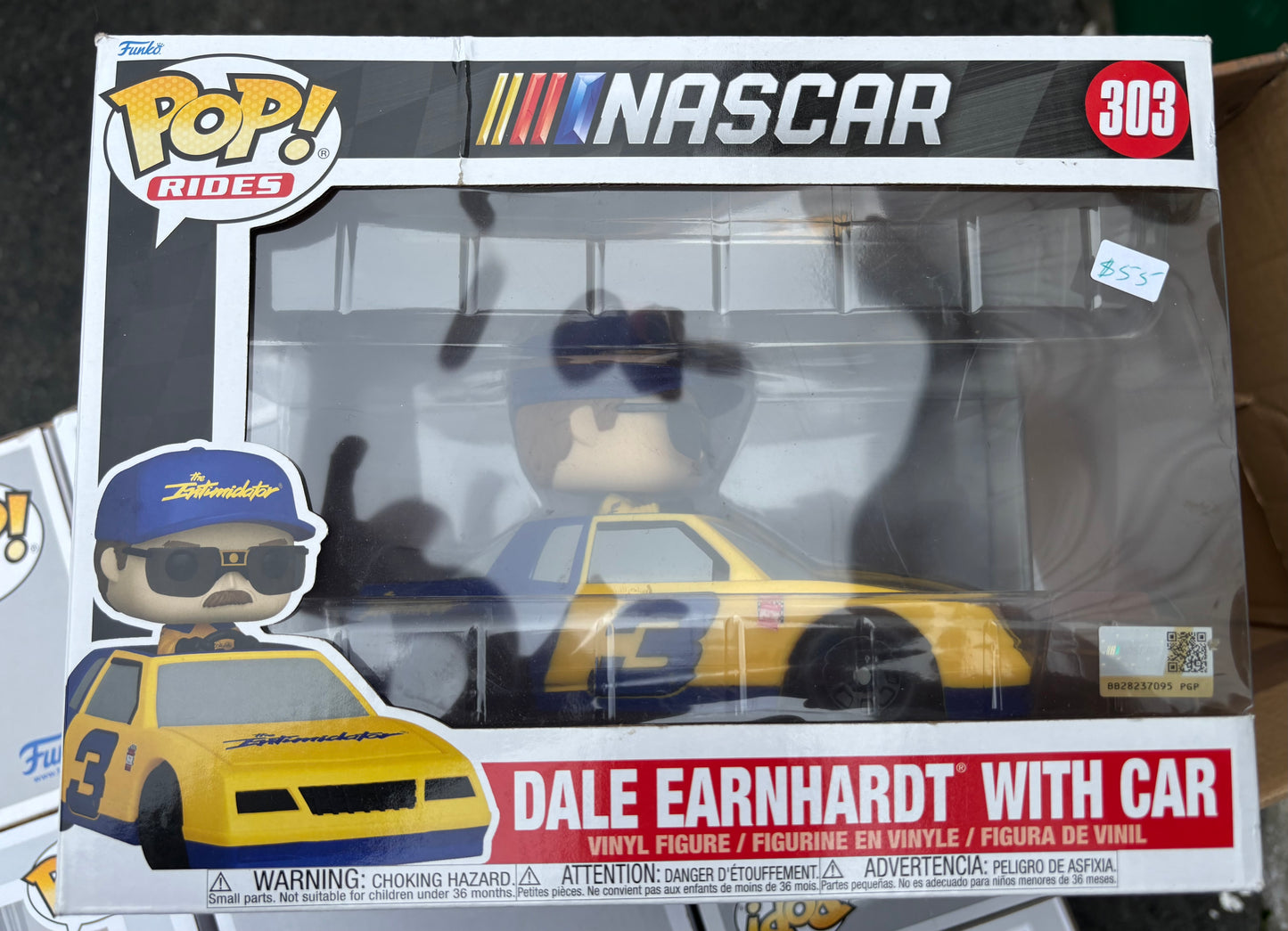 Nascar Funko Pop rides : Dale Earnhardt with car #303