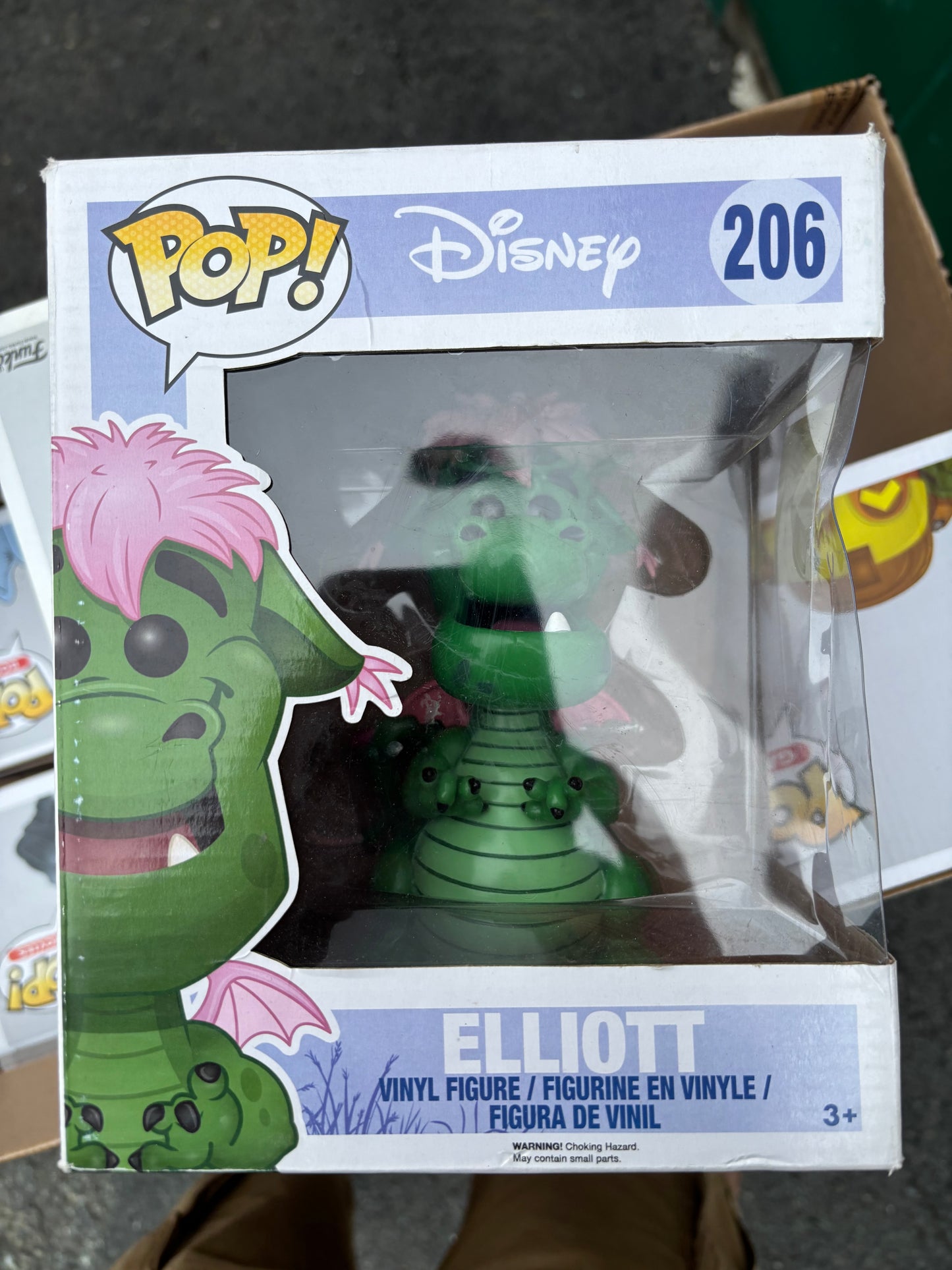 Funko Pop! Disney : Elliott #206 Deluxe (has slight box damage)