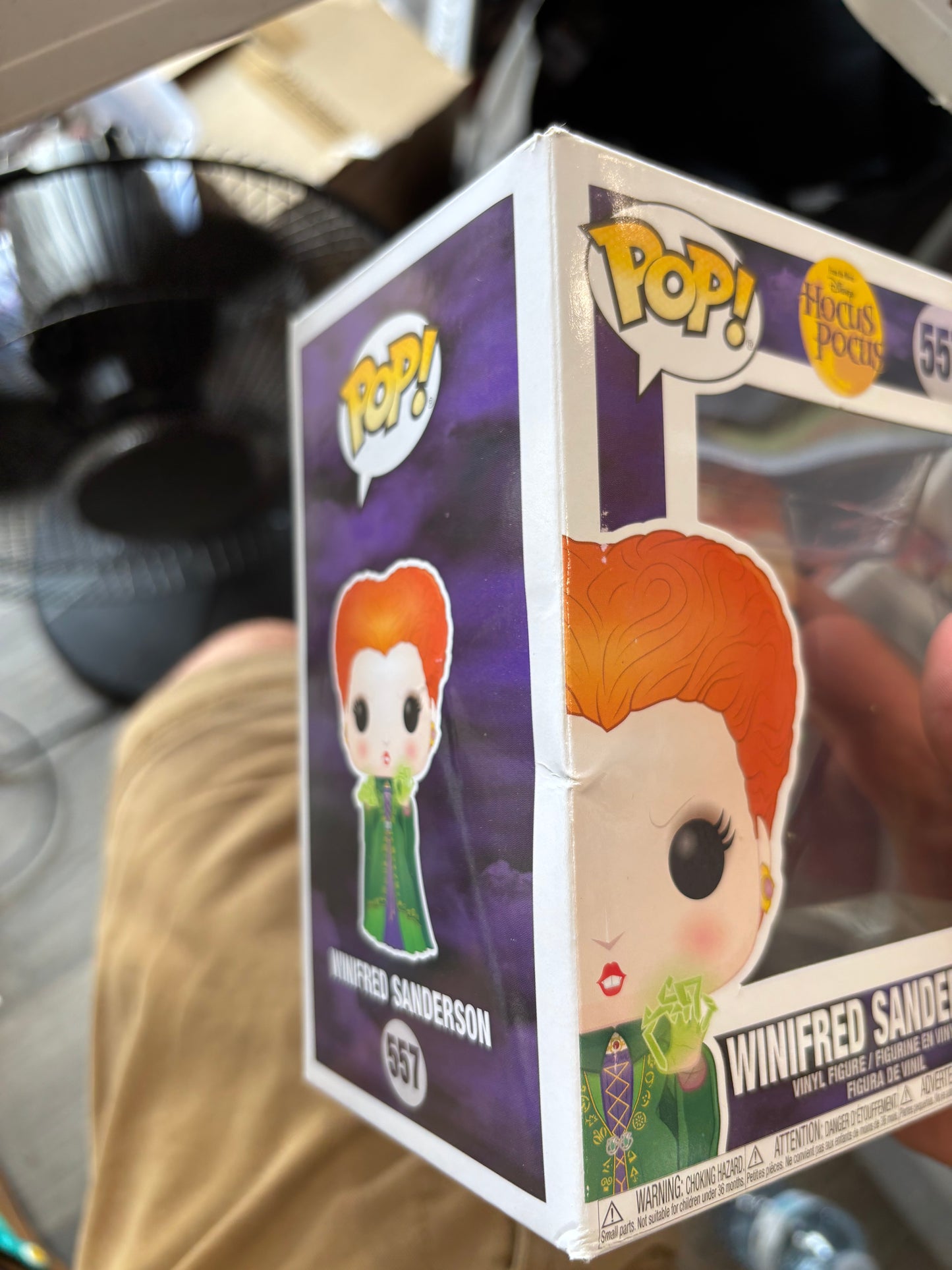 Disney Pop! Hocus Pocus : Winifred Sanderson #557 (box damage)