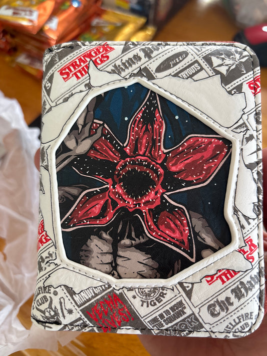 Funko Pop! Television: Stranger Things: Loungefly Wallet : demogorgon