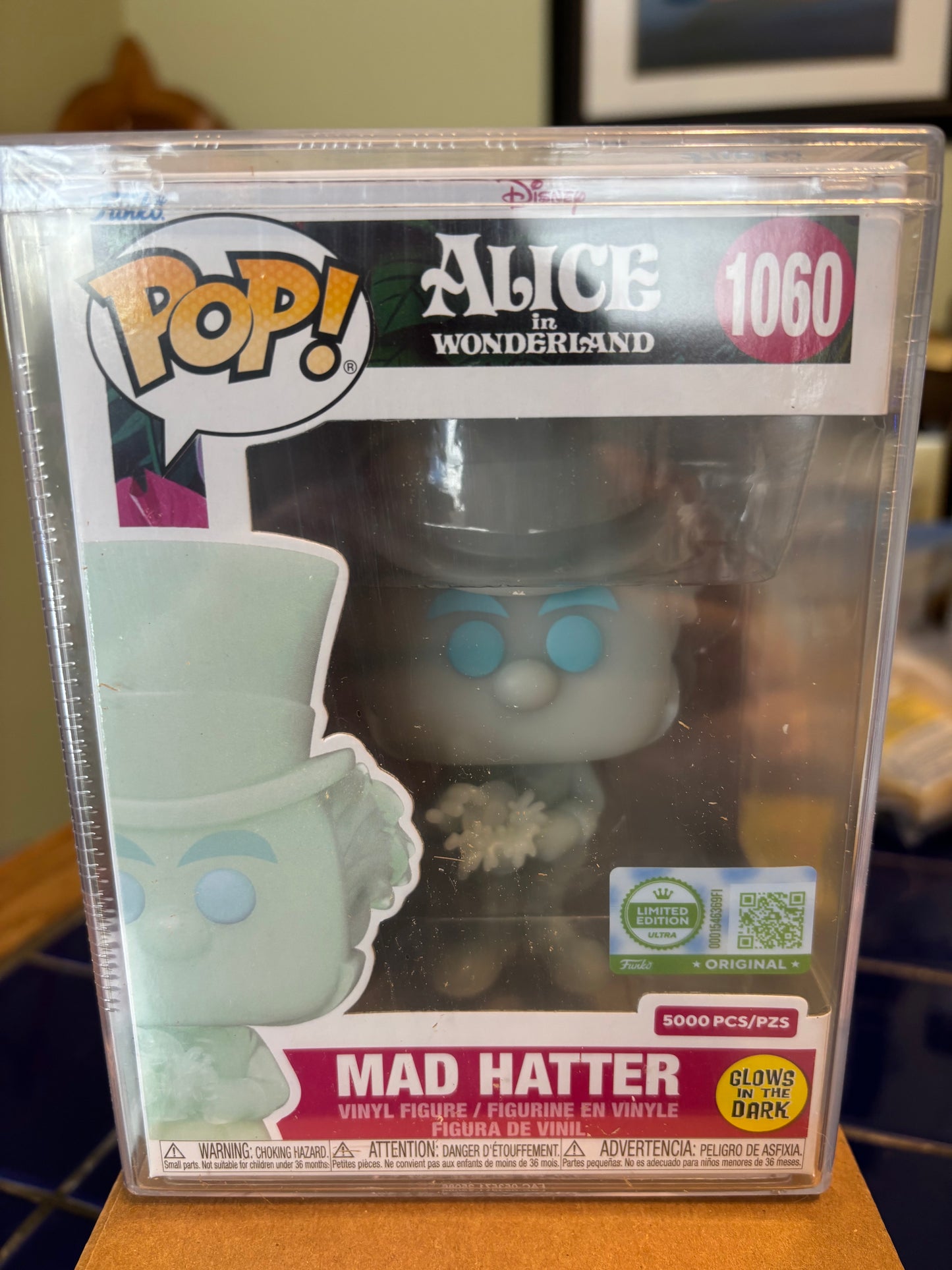 Funko Pop! Disney: Alice in Wonderland: Mad Hatter (Glow)LE 5000 #1060