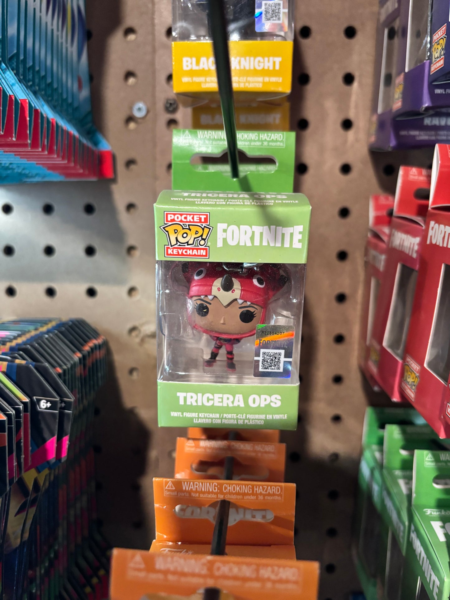 Funko Games Pop!  KeyChain / Bagclip  : Tricera Ops