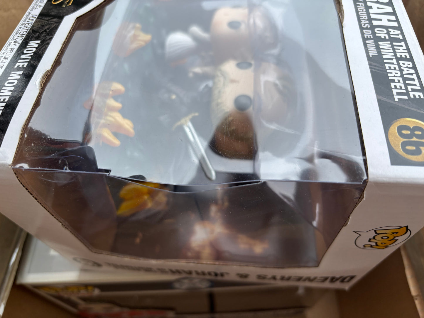 Funko Pop!  Game of thrones : Daenerys & Jorah at the battle of Winterfell #86 Deluxe (box damage
