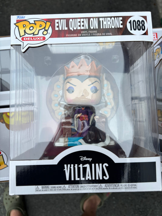 Funko Pop : Disney Villains : Evil Queen on throne #1088