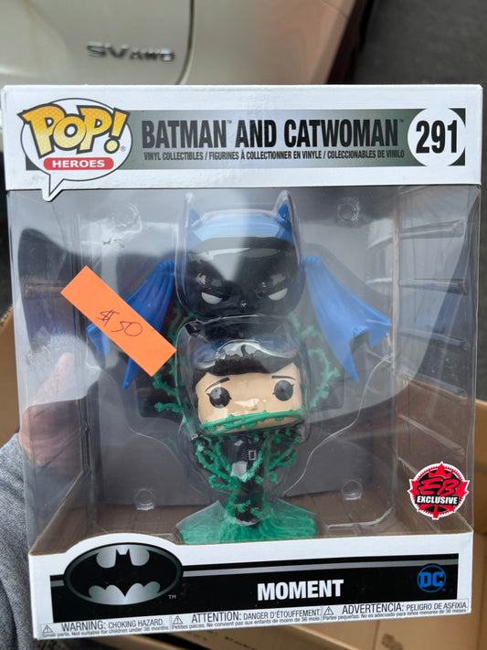 Funko Pop : Dc Comics: Batman and Catwoman Moment #291 Eb Games Exclusive