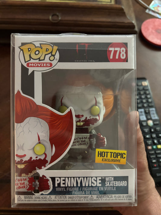 Funko Horror Pop! It : Pennywise with Skateboard #778 Hot topic Exclusive