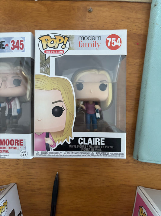 Funko Pop! Modern Family : Claire #754