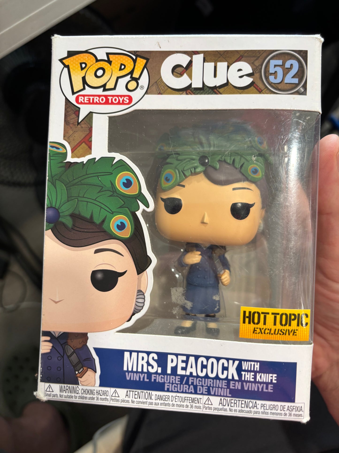 FUNKO POP! Movies:  Clue : Mrs. Peacock with the knife #52 Hot topic Exclusive, box damage