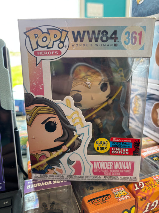 Dc Funko Pop : Wonder Woman : Wonder Woman #361 2020 Fall Exclusive GID