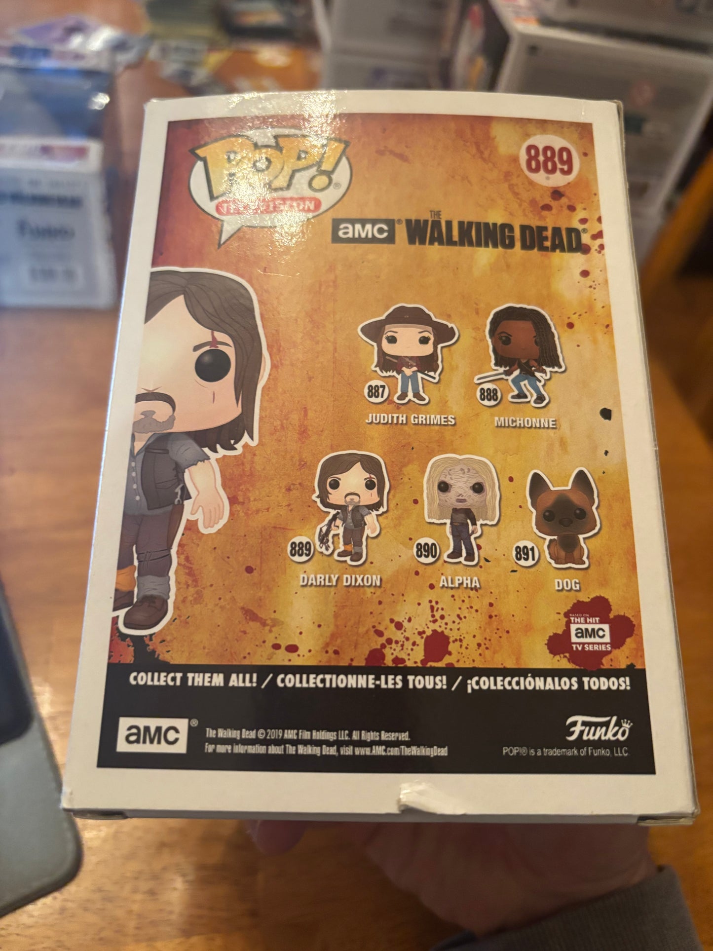 FUNKO POP! Television : Walking Dead : Daryl Dixon #889 Slight box damage