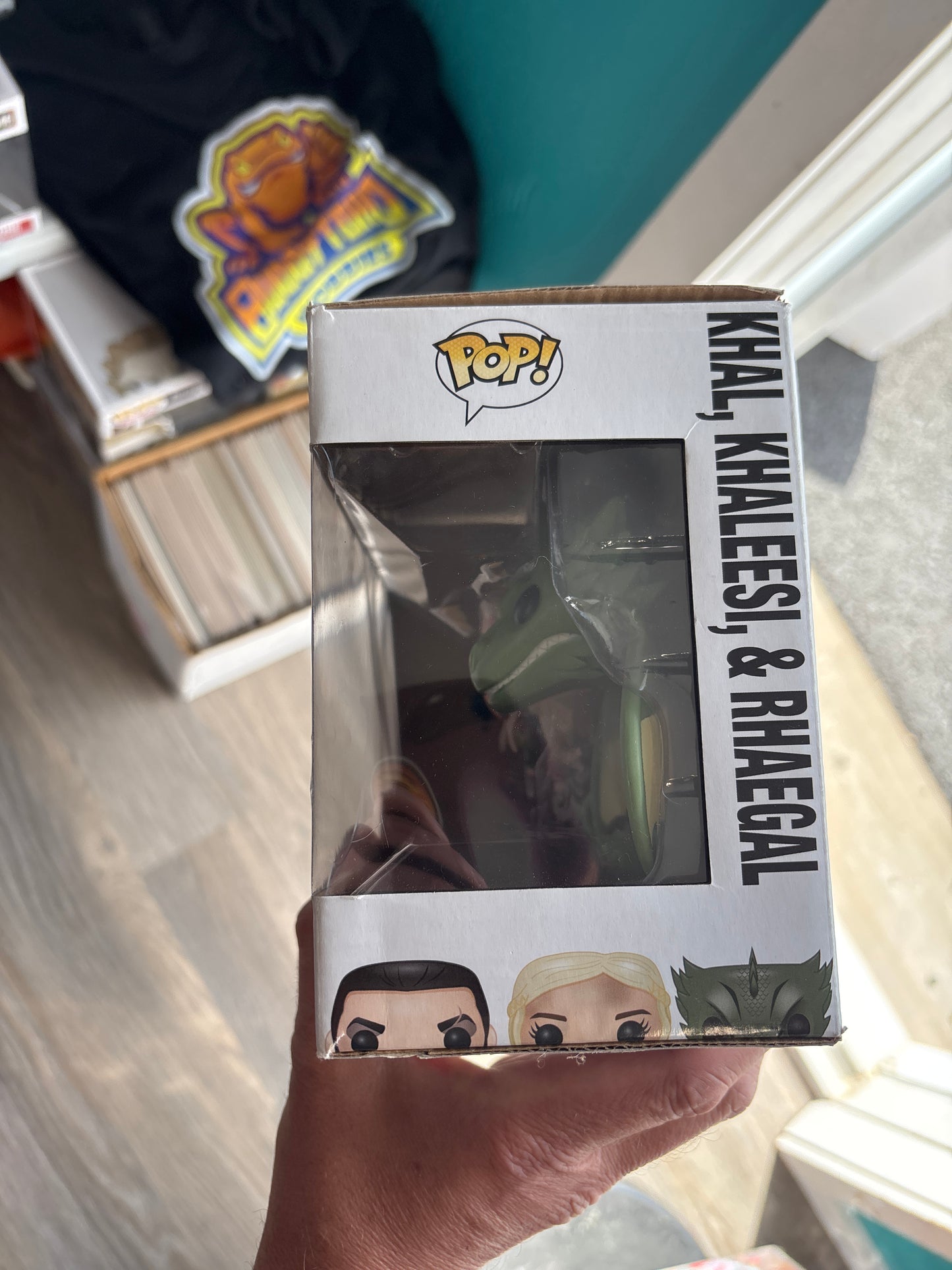 Funko Pop - Game of Thrones - khal khaleesi & rhaegal has slight box damage